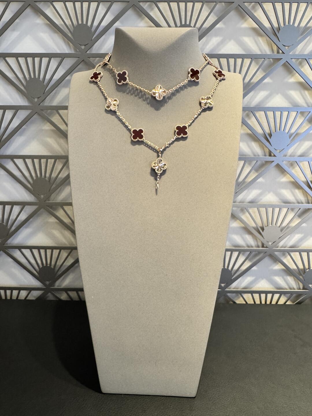 [Revel Jewelry]CLOVER 20 MOTIFS LASER CARNELIAN HALSKETTE