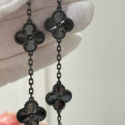 [Revel Jewelry]CLOVER 5 MOTIF BLACK BRACELET