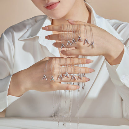 [Revel Jewelry]Sparkling "A" Shape Necklace