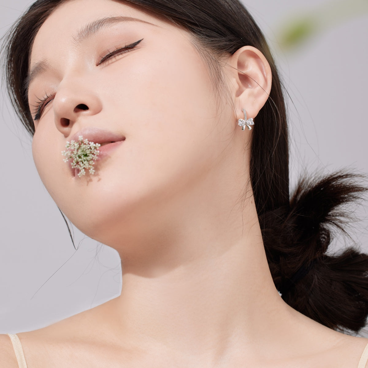 [Revel Jewelry]Exquisite Earrings With Heart-Shaped Bow Design