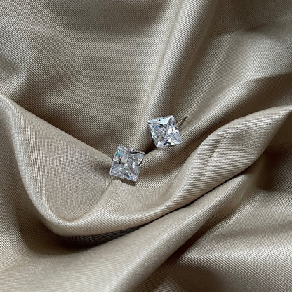 [Revel Jewelry]Stylish Shiny Square Center Stone Stud Earrings