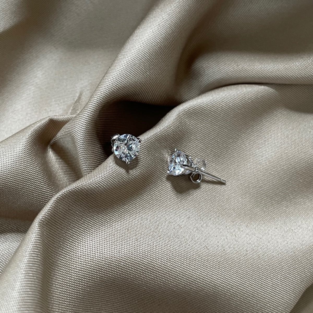 [Revel Jewelry]Dainty Round Shape Earrings