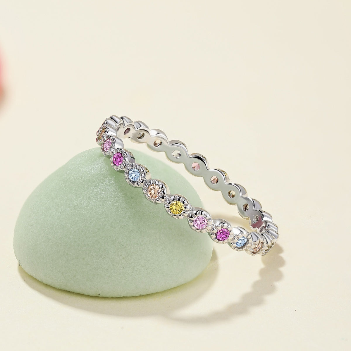 [Revel Jewelry]Radiant Sparkling Round Cut Daily Ring