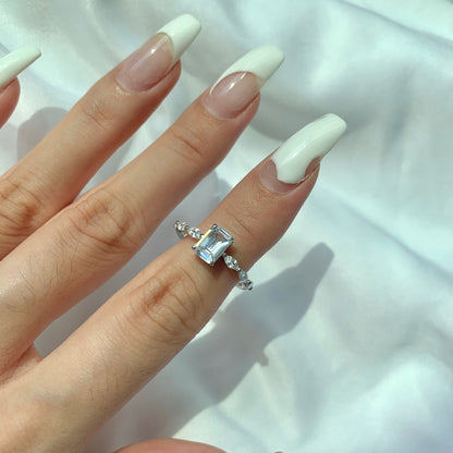 [Revel Jewelry]1.0 Carat Dainty Resplendent Radiant Cut Daily Ring