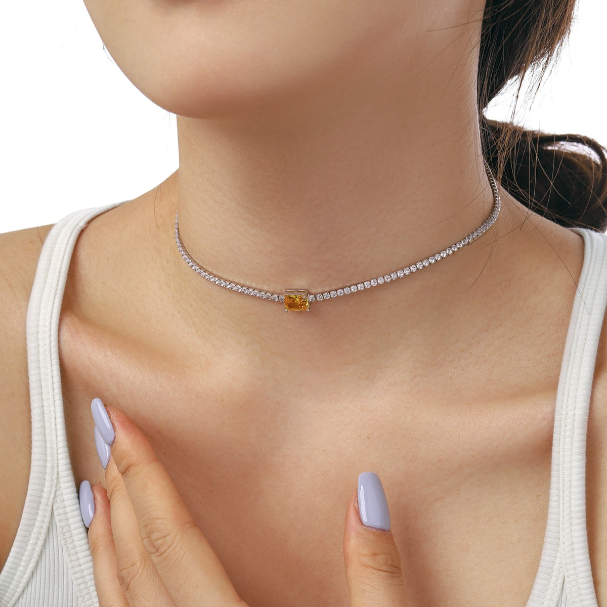 [Revel Jewelry]2.0 carat Ornate Emerald Cut Necklace