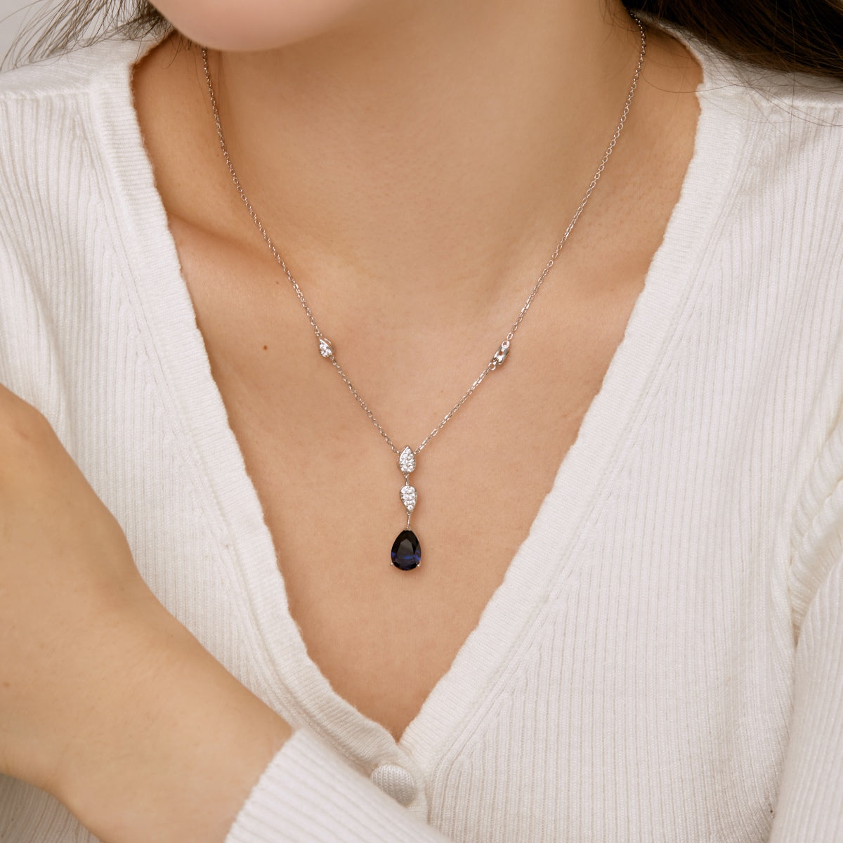 [Revel Jewelry]Dazzling Pear Cut Necklace