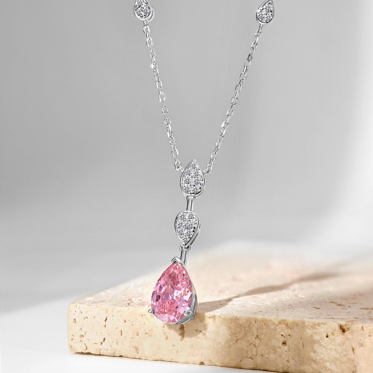 [Revel Jewelry]Dazzling Pear Cut Necklace