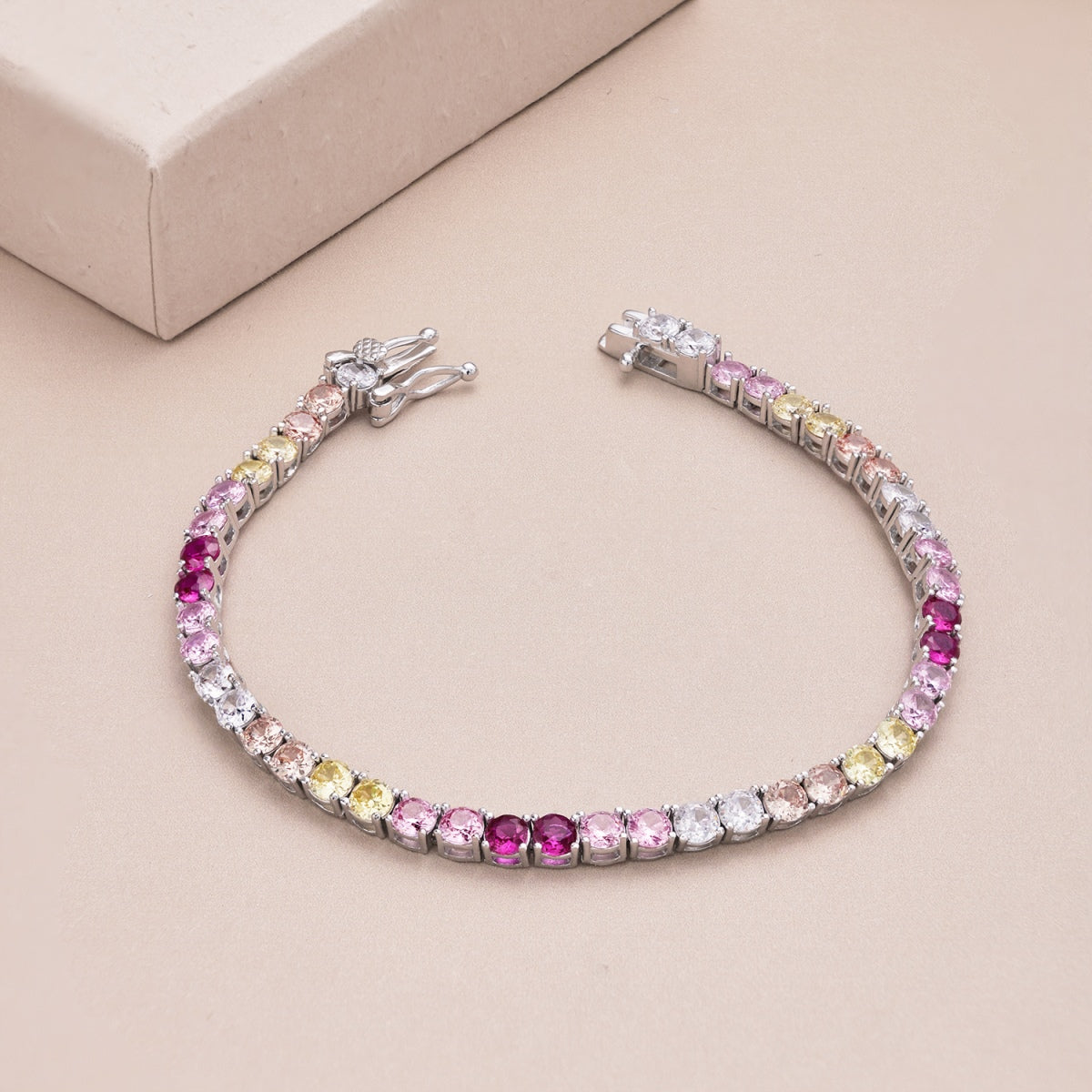[Revel Jewelry]華やかなカラフルラウンドカットテニスブレスレット