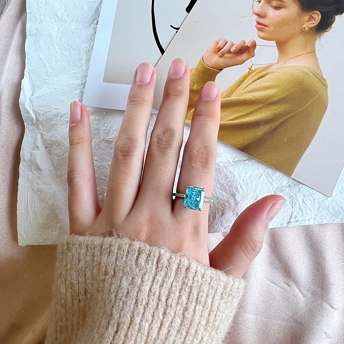 [Revel Jewelry]4.0 Karat Luxuriöser Verlobungsring