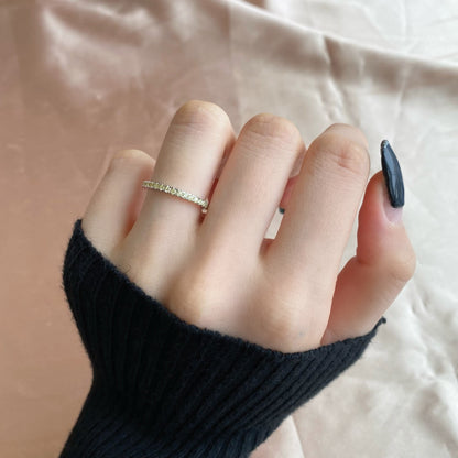 [Revel Jewelry]Delicate Sparkling Round Cut Daily Ring