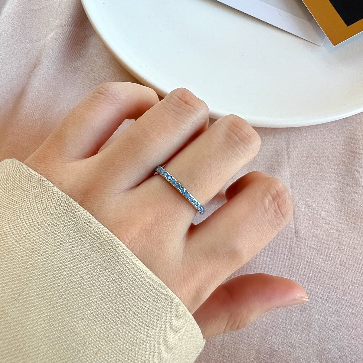 [Revel Jewelry]Delicate Sparkling Round Cut Daily Ring