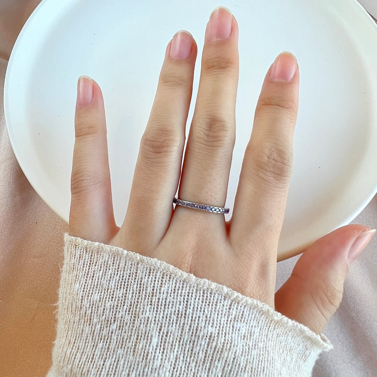 [Revel Jewelry]Delicate Sparkling Round Cut Daily Ring