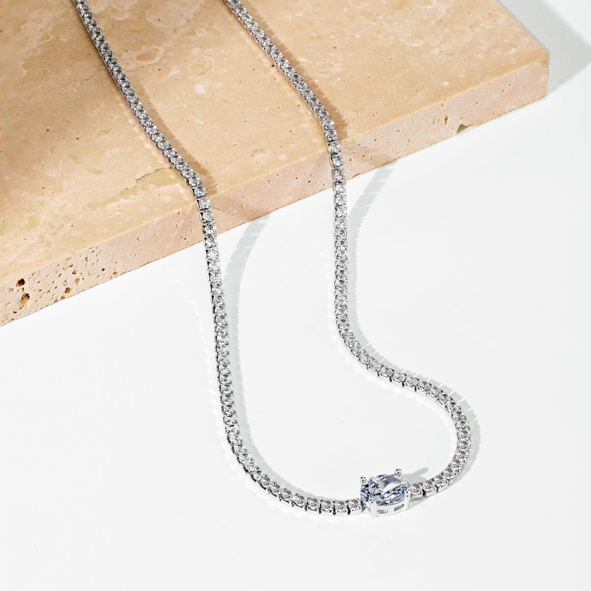 [Revel Jewelry]1.0 Carat Shining Oval Cut Necklace