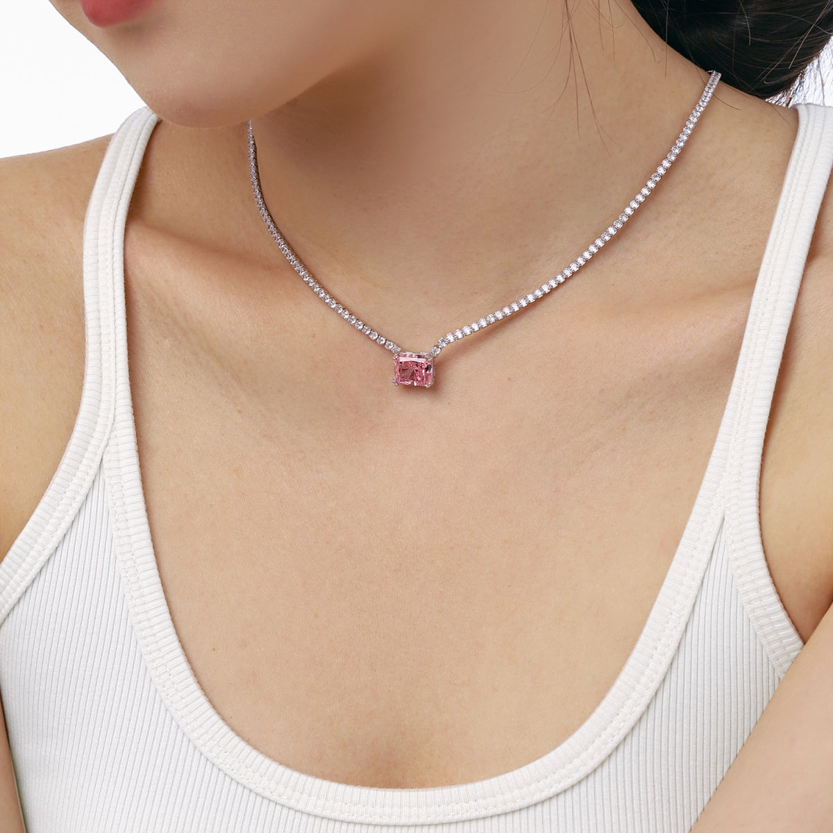 [Revel Jewelry]4.0 Carat Elegant Radiant Cut Necklace
