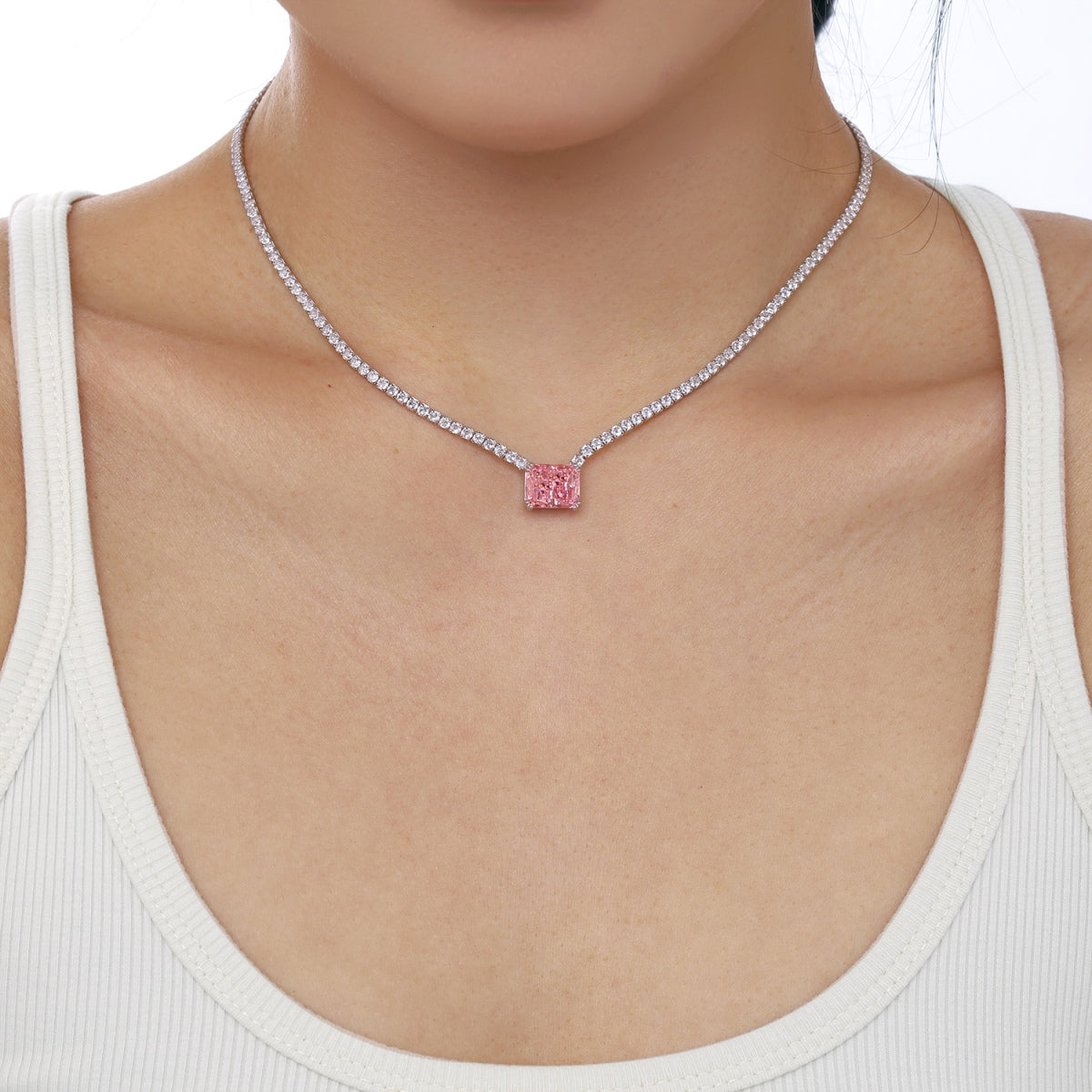 [Revel Jewelry]4.0 Carat Elegant Radiant Cut Necklace