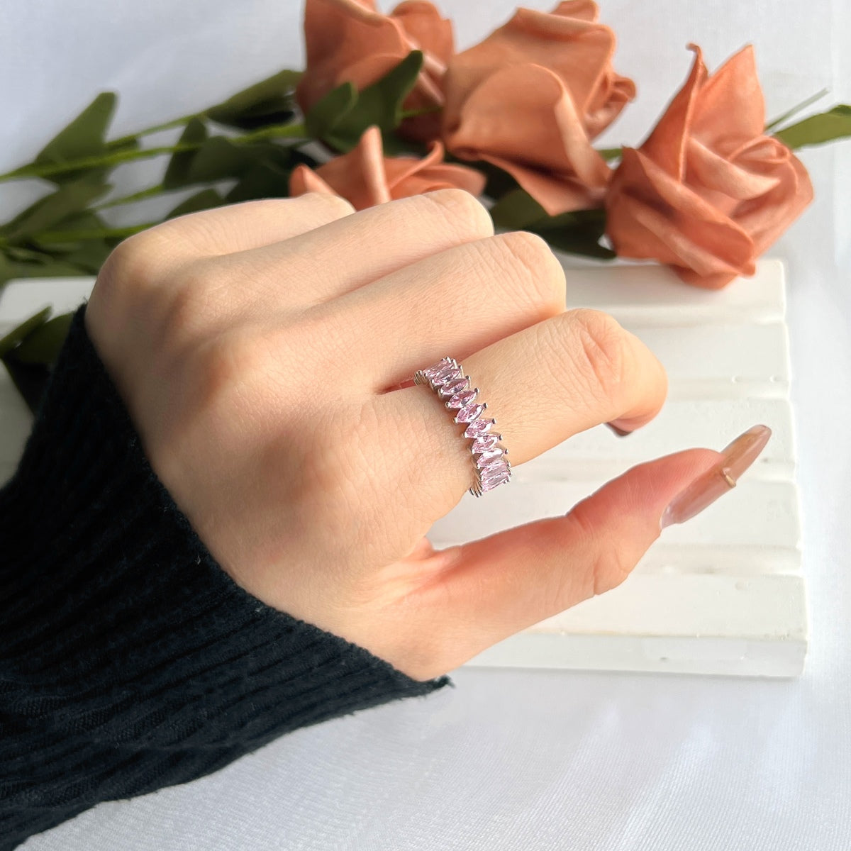 [Revel Jewelry]Gorgeous Marquise Cut Tennis Ring