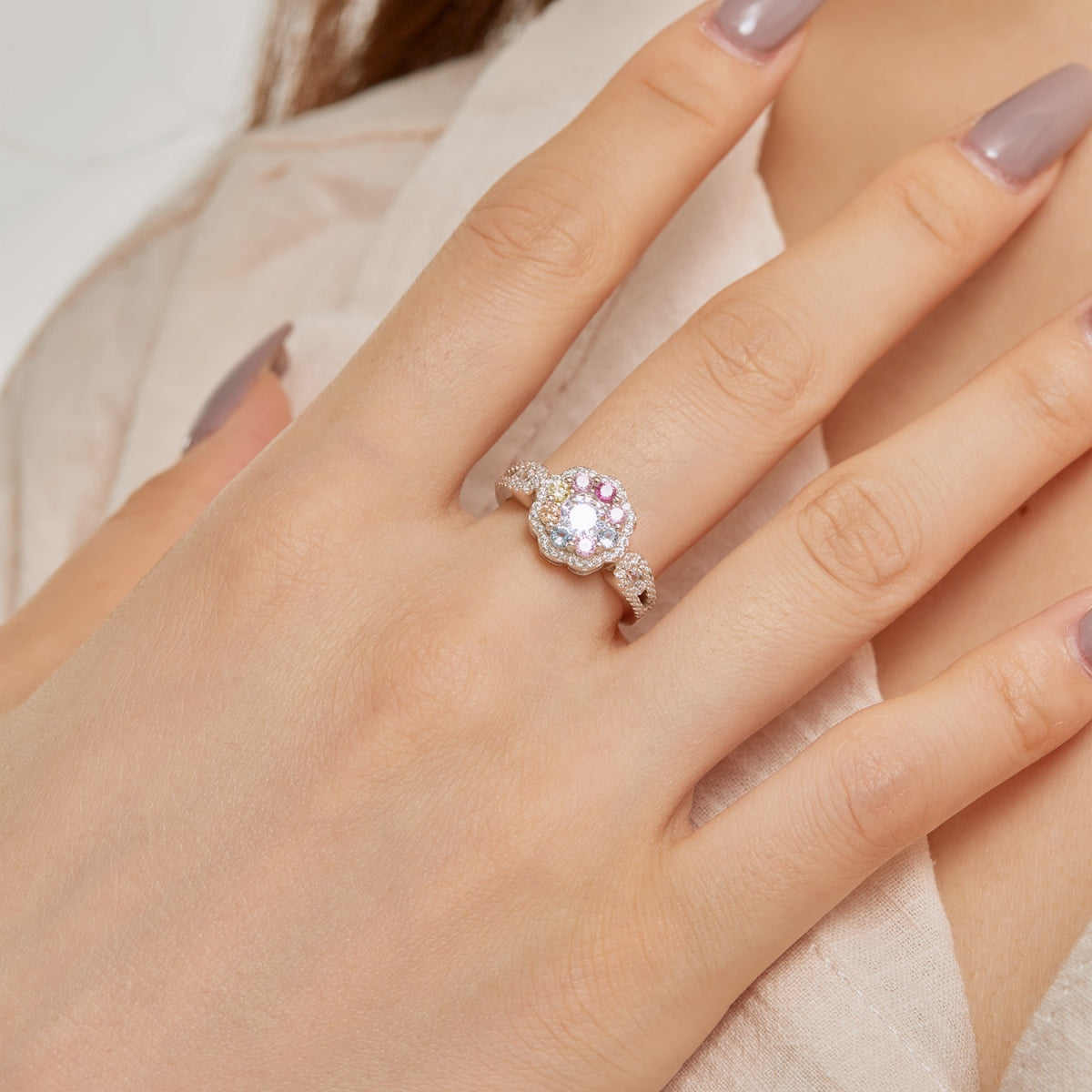 [Revel Jewelry]Delicate Colorful Round Cut Flower Shape Wedding Ring