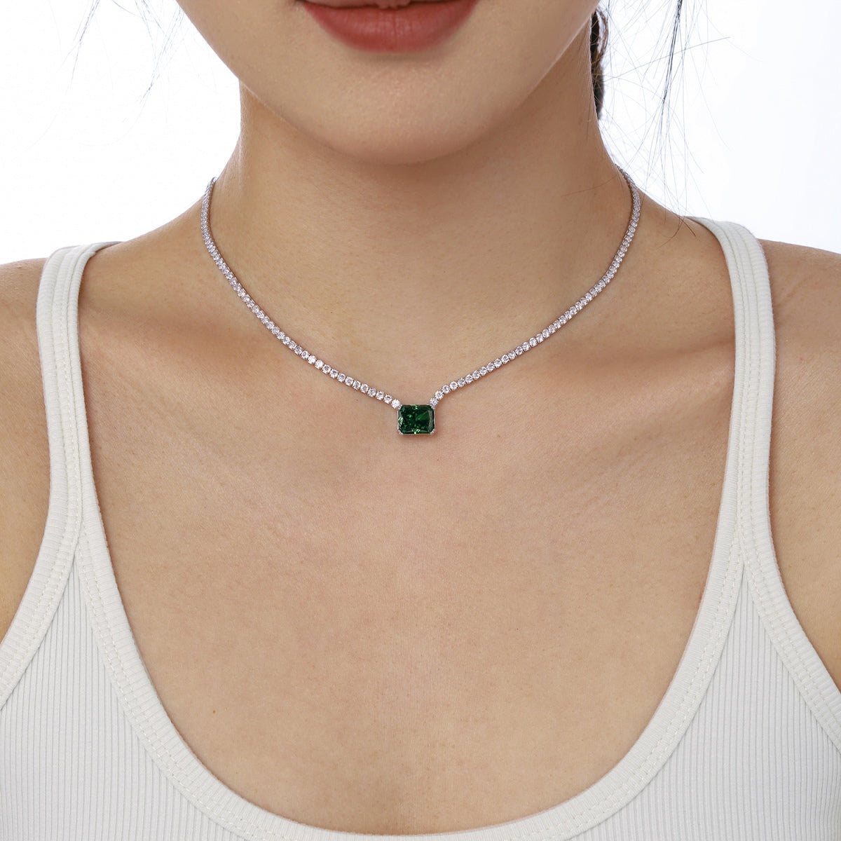 [Revel Jewelry]4.0 Carat Elegant Radiant Cut Necklace