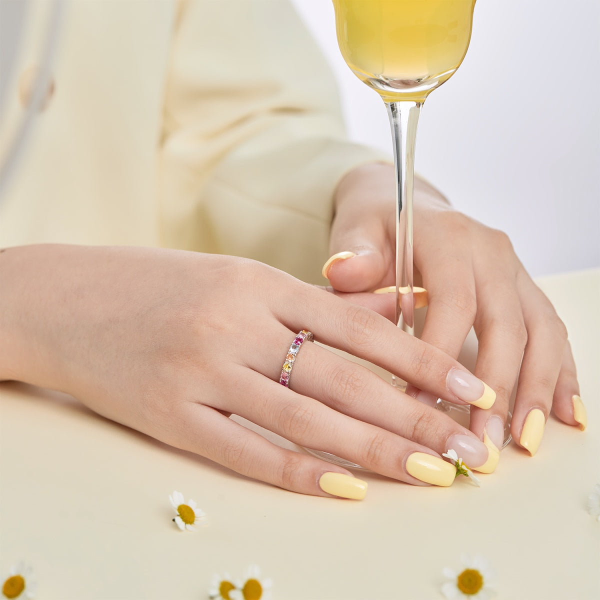 [Revel Jewelry]Dazzling Lustrous Round Cut Tennis Ring