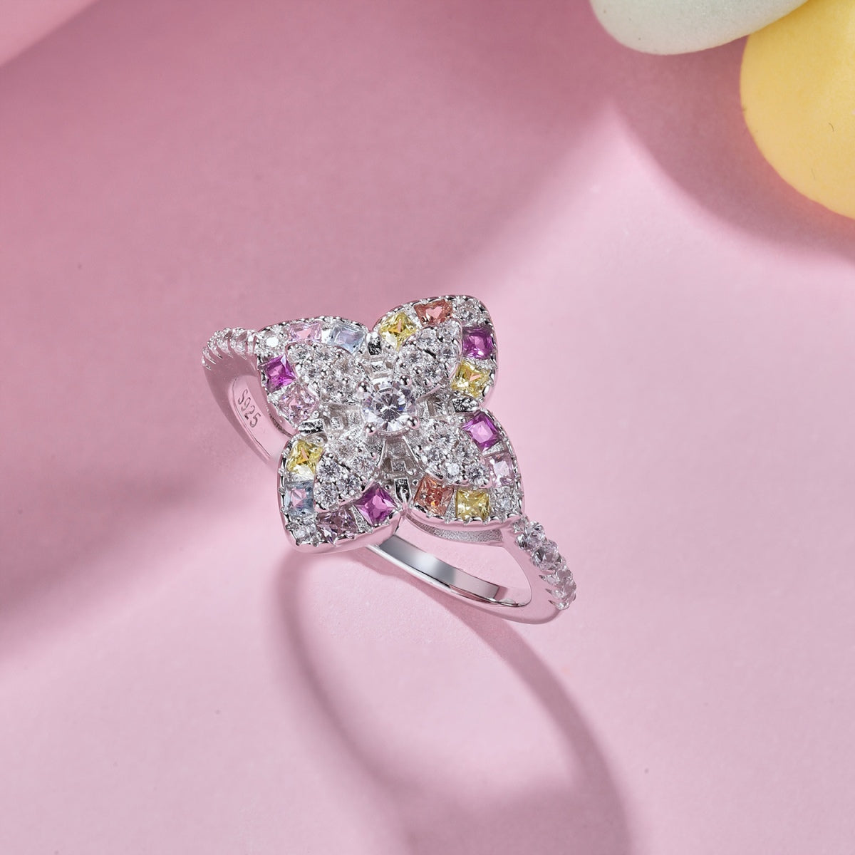 [Revel Jewelry]Luxurious Colorful Flower Shape Banquet Ring