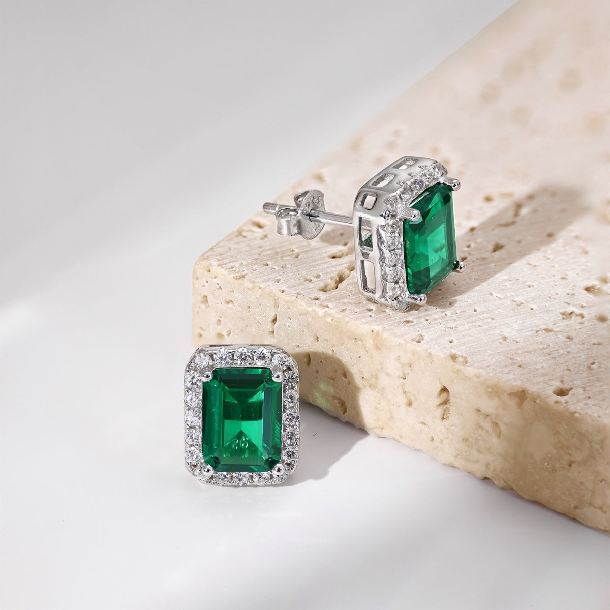 [Revel Jewelry]Luxurious Dainty Emerald Cut Banquet Earrings