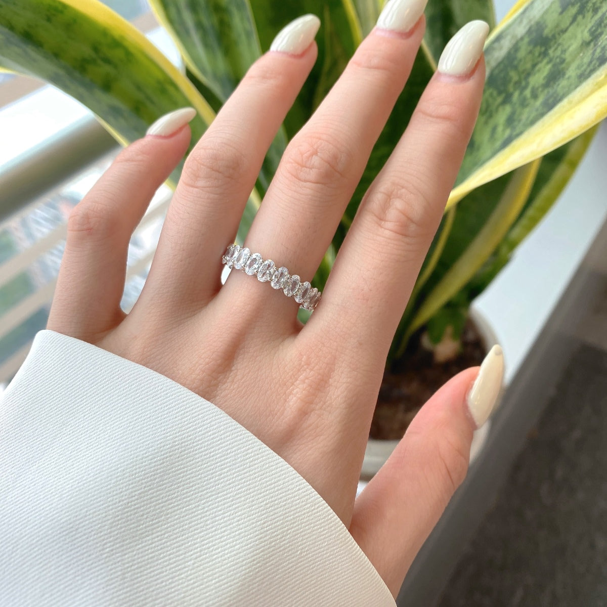 [Revel Jewelry]Ornate Oval Cut Tennis Ring