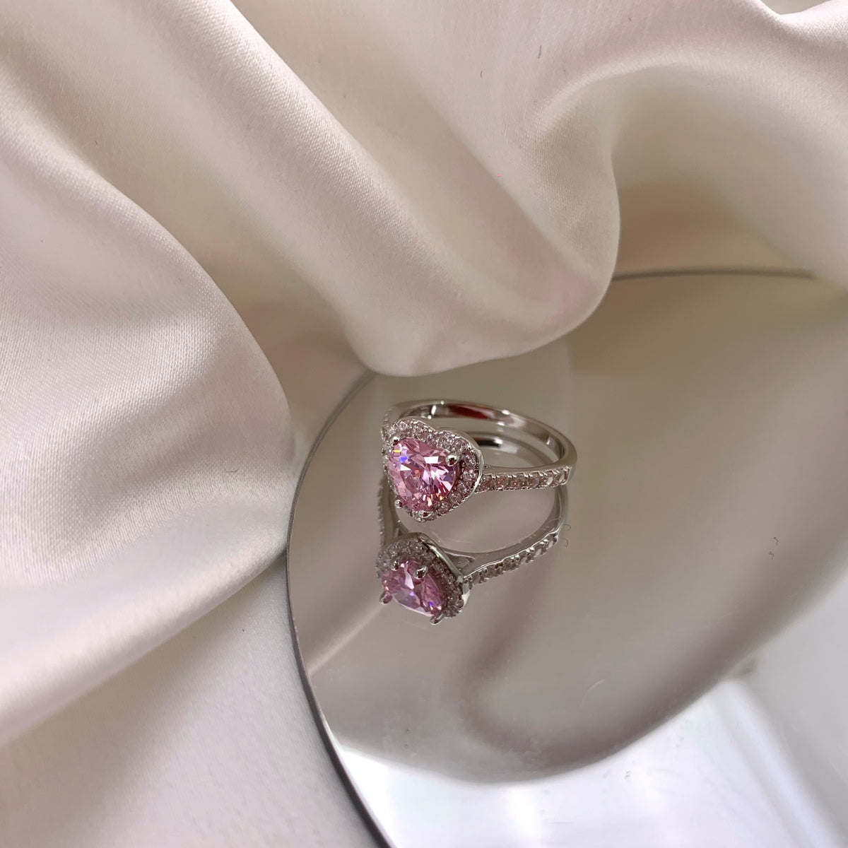 [Revel Jewelry]Eternity Splashy Romantic Heart Shape Lover Ring