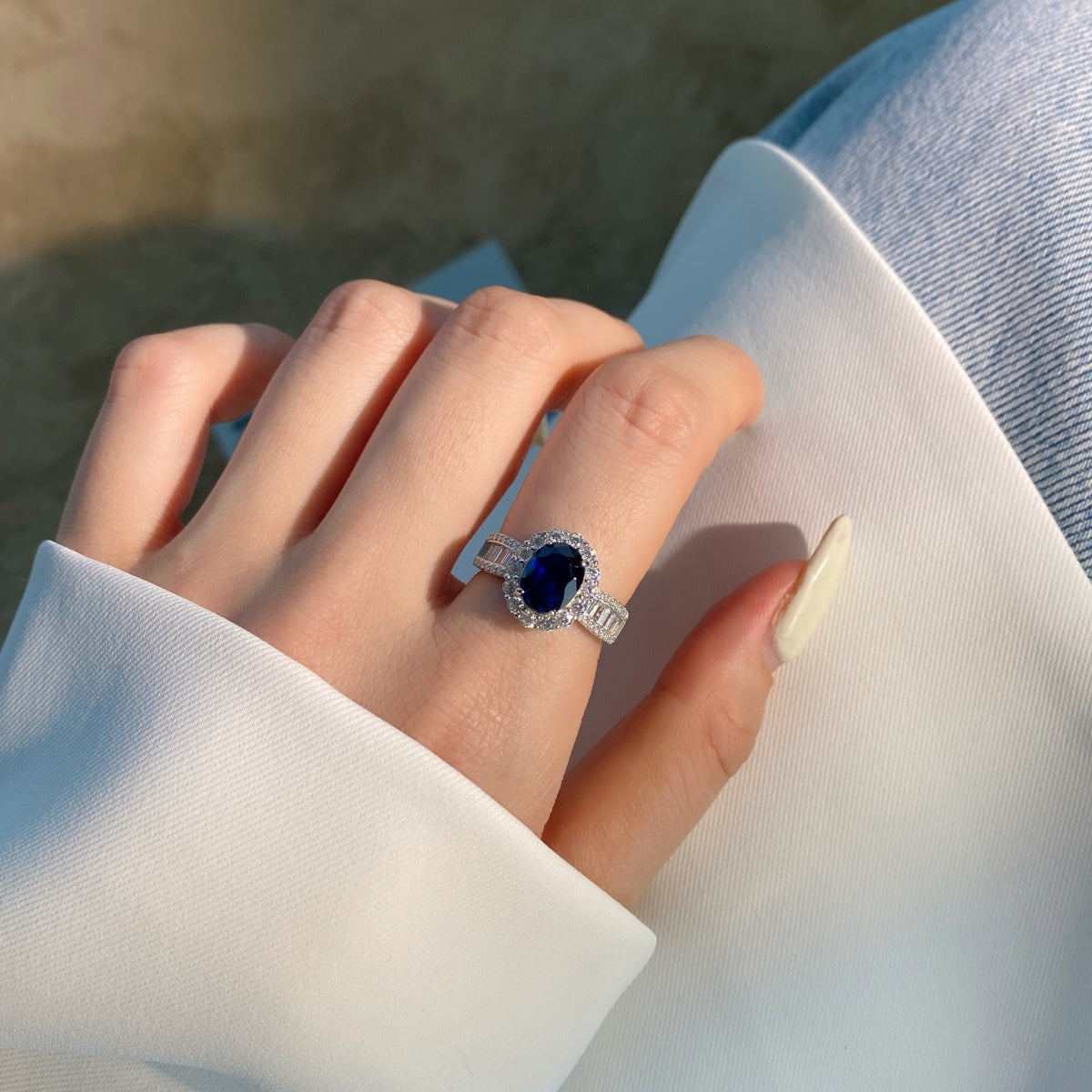 [Revel Jewelry]1.5 Carat Dazzling Charming Oval Cut Banquet Ring