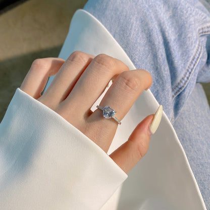 [Revel Jewelry]2.0 Carat Dazzling Lustrous Heart Cut Lover Ring