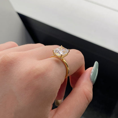 [Revel Jewelry]4.0 Carat Ornate Enchanting Radiand Cut Banquet Ring