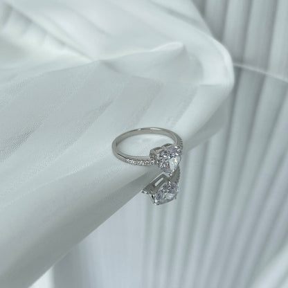 [Revel Jewelry]2.0 Carat Dazzling Lustrous Heart Cut Lover Ring
