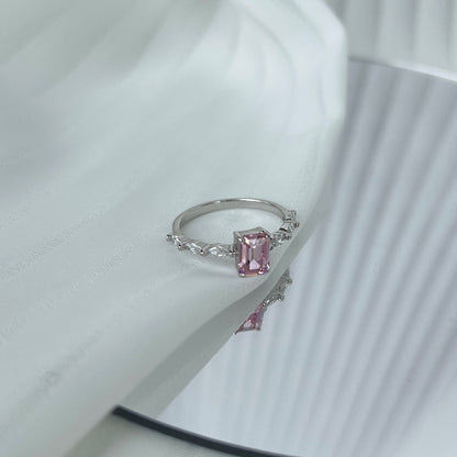[Revel Jewelry]1.0 Carat Dainty Resplendent Radiant Cut Daily Ring
