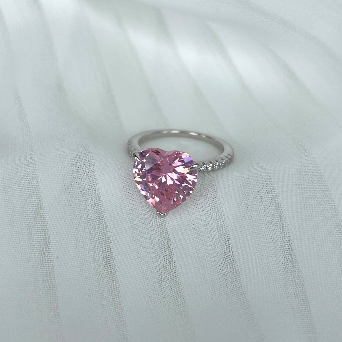 [Revel Jewelry]6.0 Carat Luxurious Sparkling Romantic Heart Cut Lover Ring