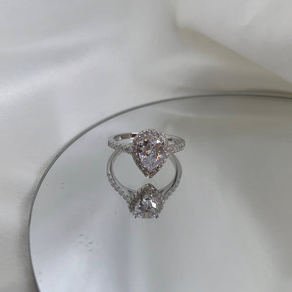 [Revel Jewelry]1.0 Carat Luxurious Resplendent Water Drop Shape Wedding Ring