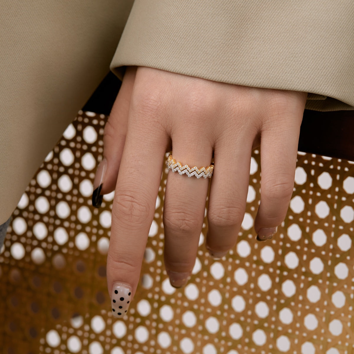 [Revel Jewelry]Delicate Enchanting Wave Shape Daily Ring