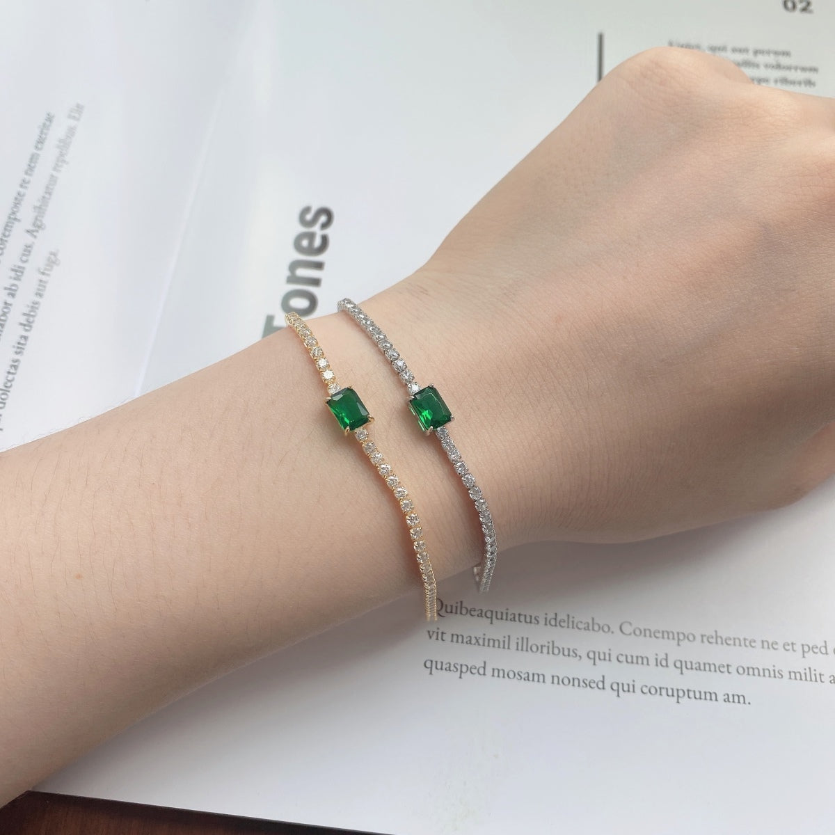 [Revel Jewelry]1.0 Carat Unique Emerald Cut Banquet Bracelet