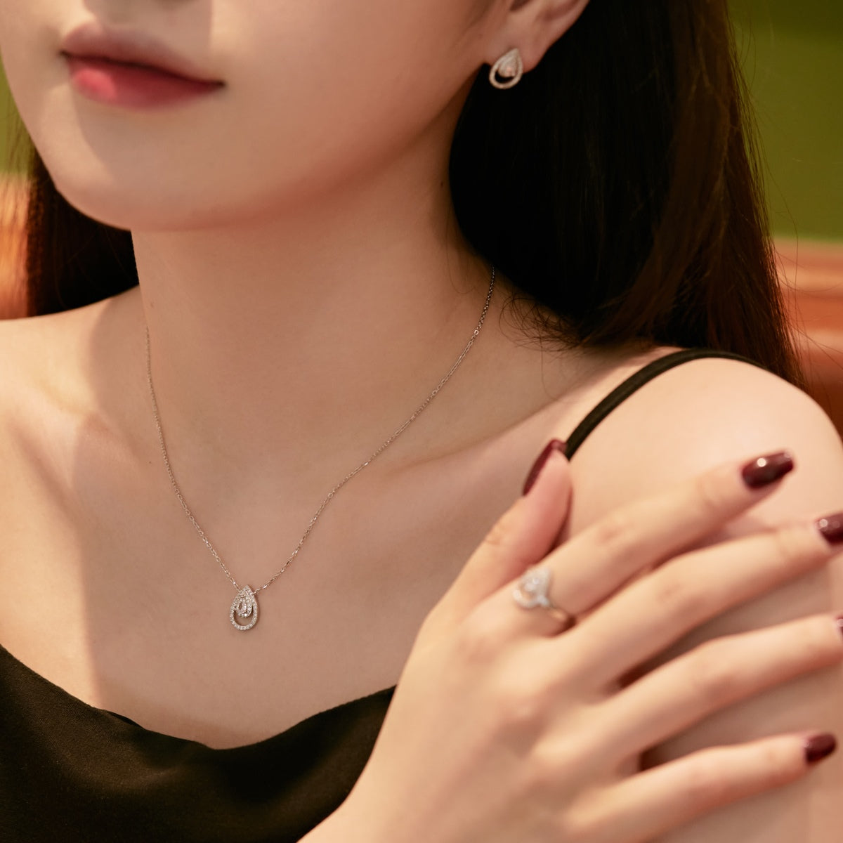 [Revel Jewelry]Sparkling Pear Cut Necklace