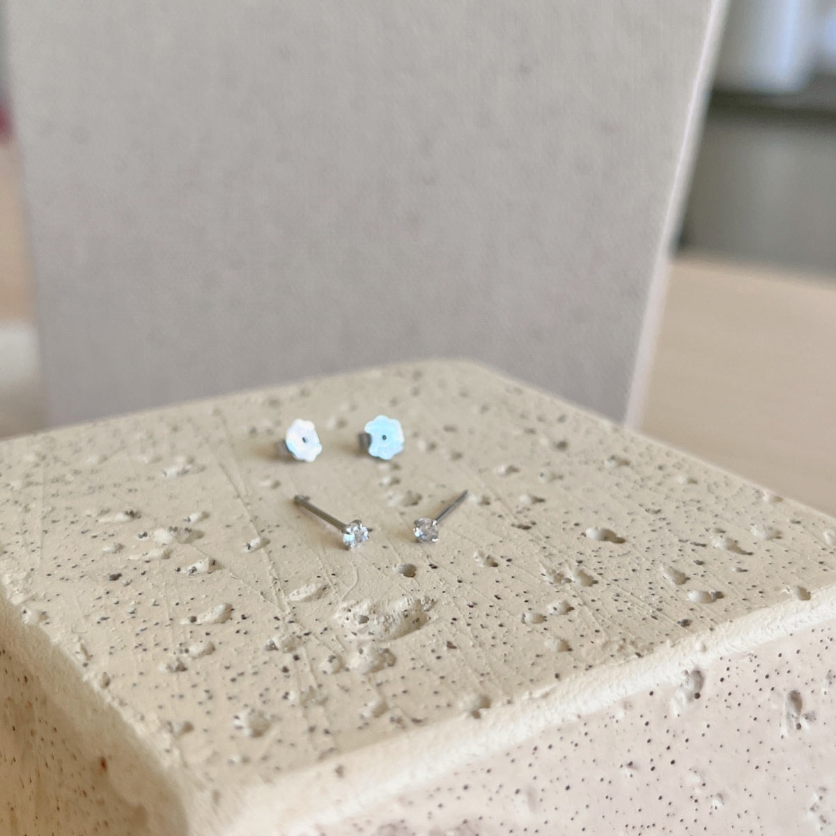 [Revel Jewelry]Delicate Solitaire Earrings