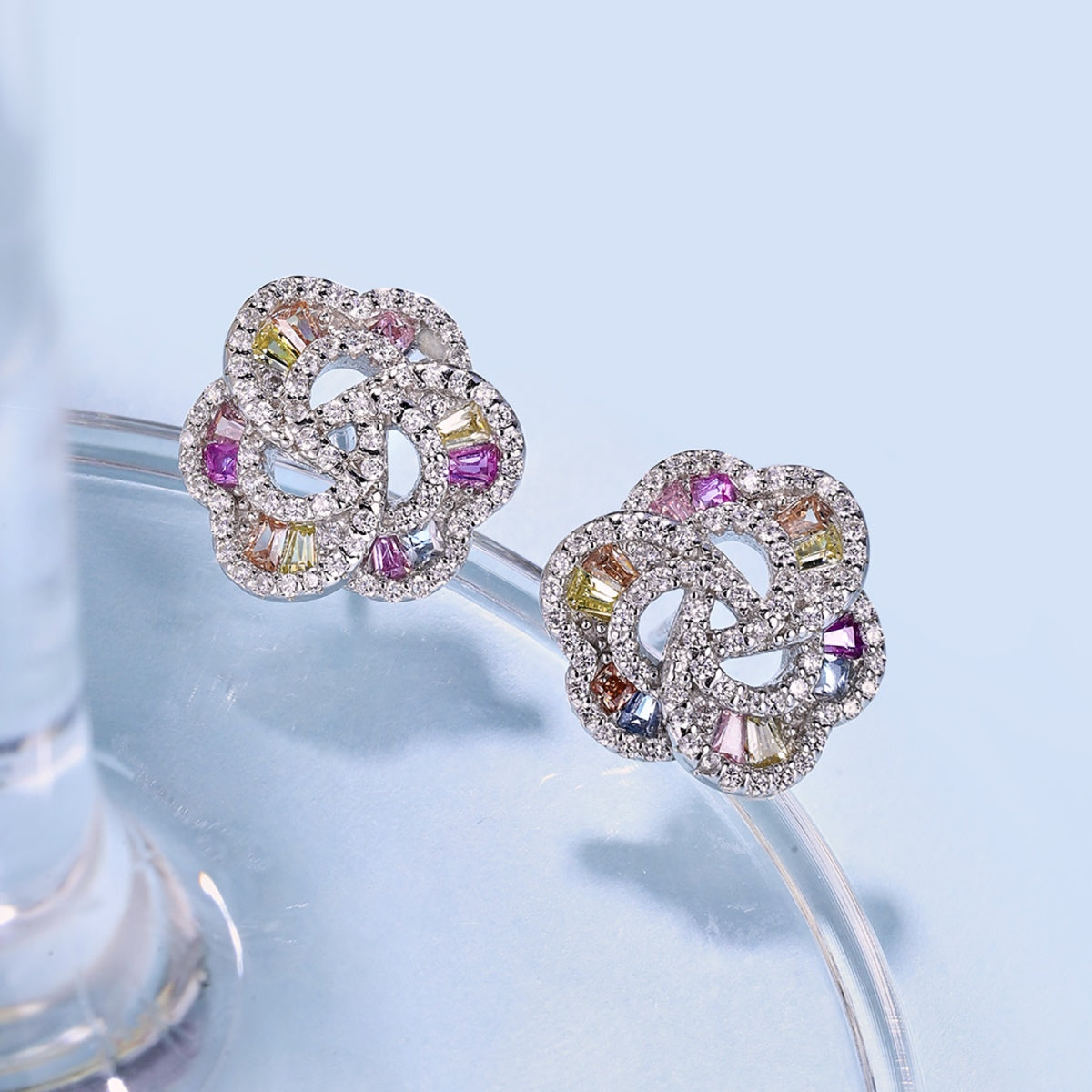 [Revel Jewelry]Exquisite Flower Shape Daily Earrings