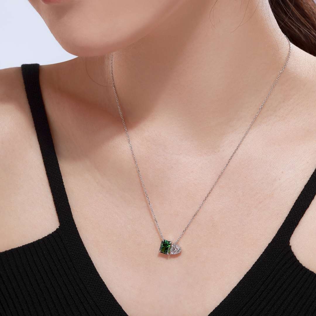 [Revel Jewelry]Dazzling Square & Heart Shape Necklace