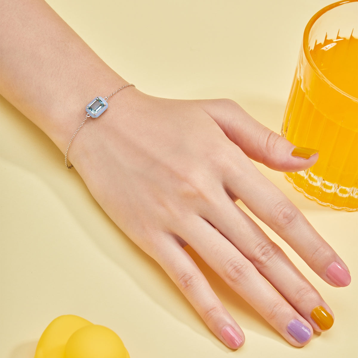 [Revel Jewelry]2.0 Carat Sparkling Colorful Emerald Cut Daily Bracelet