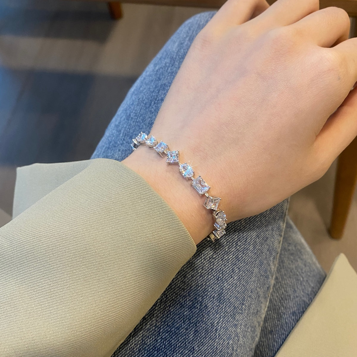 [Revel Jewelry]Einzigartiges, exquisites Armband mit mehreren Schliffformen für den Alltag