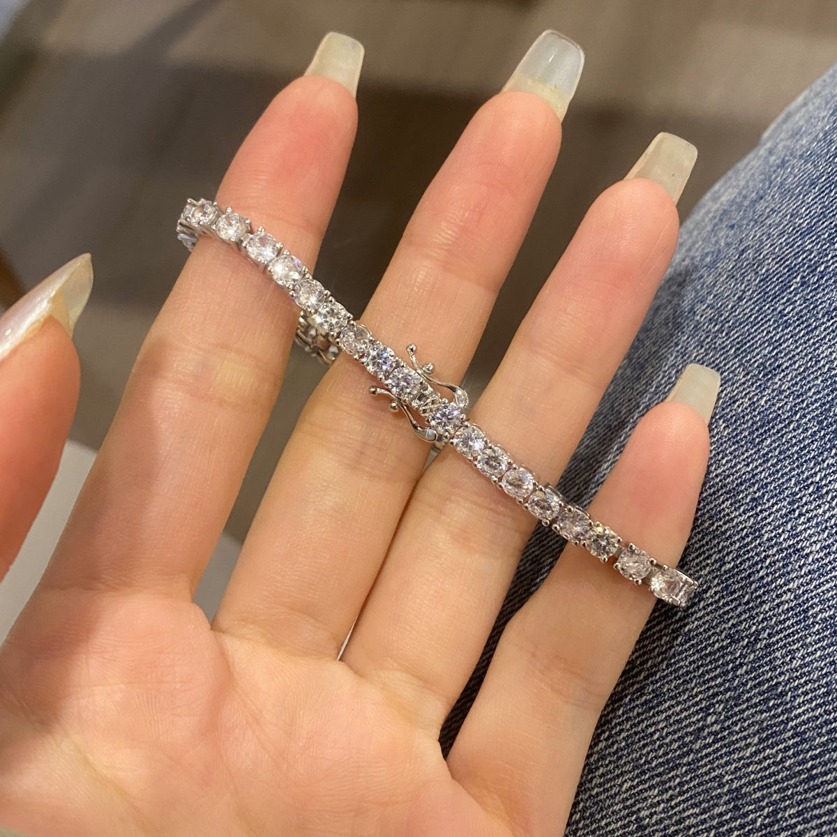 [Revel Jewelry]豪華な装飾のラウンドカットテニスブレスレット