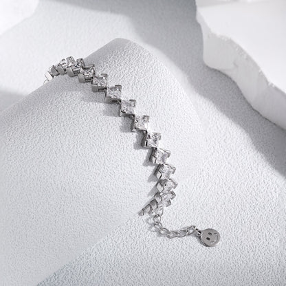 [Revel Jewelry]0.5 Carat Ornate Princess Cut Daily Bracelet