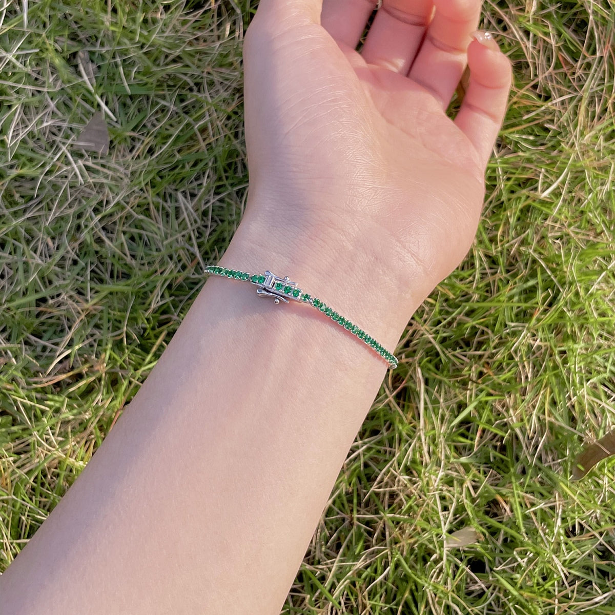 [Revel Jewelry]華やかでカラフルなラウンドカットのパーティーブレスレット