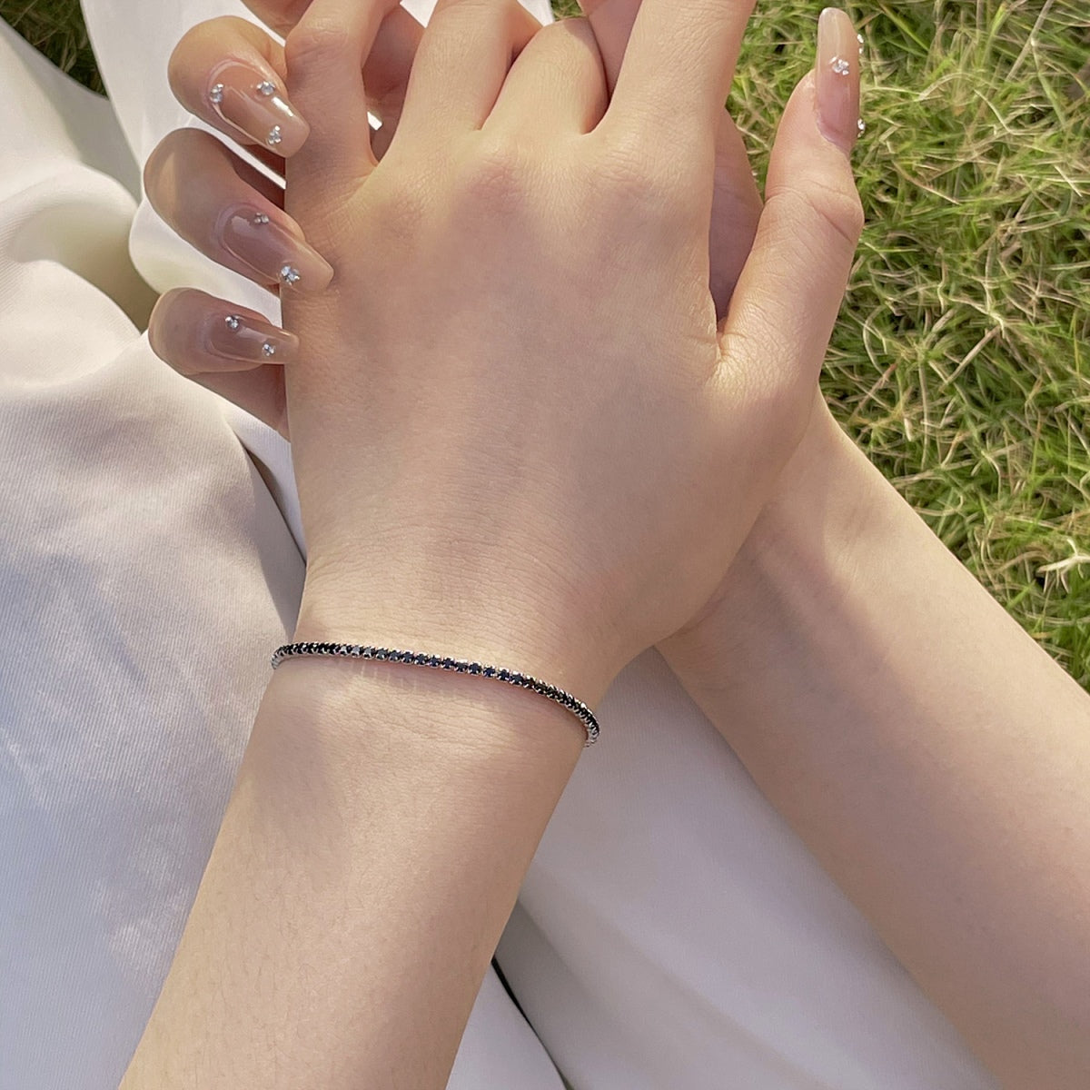 [Revel Jewelry]華やかでカラフルなラウンドカットのパーティーブレスレット