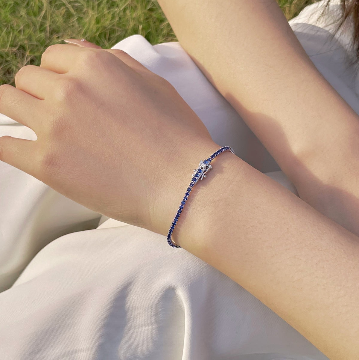 [Revel Jewelry]華やかでカラフルなラウンドカットのパーティーブレスレット