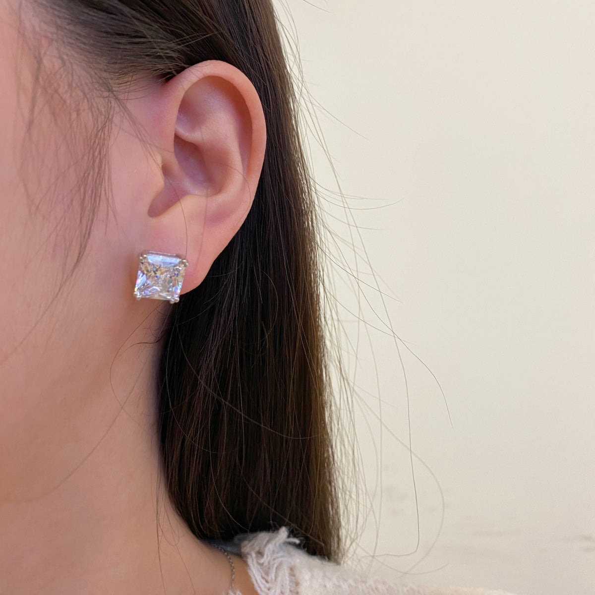[Revel Jewelry]Delicate Square Shape Earrings