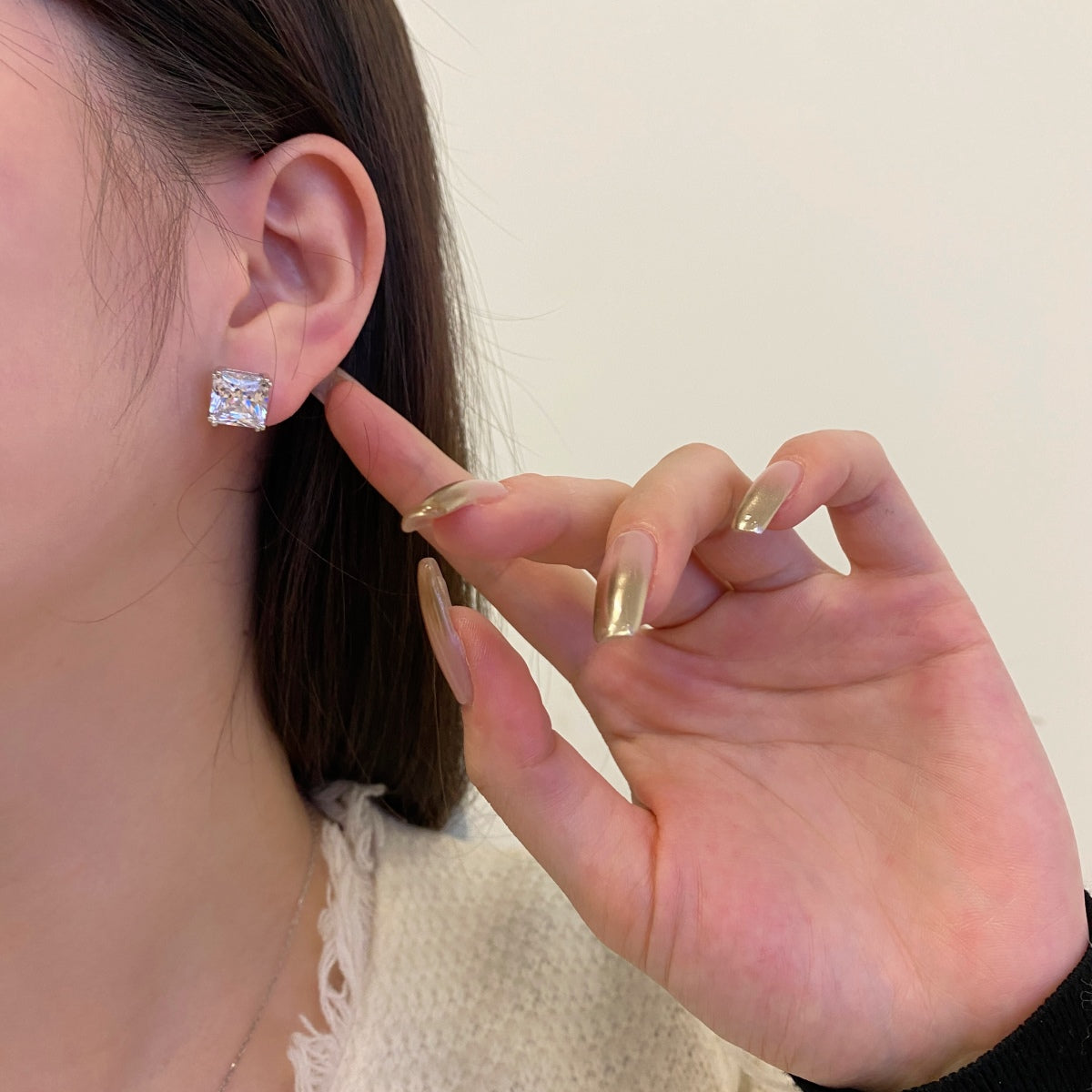 [Revel Jewelry]Delicate Square Shape Earrings