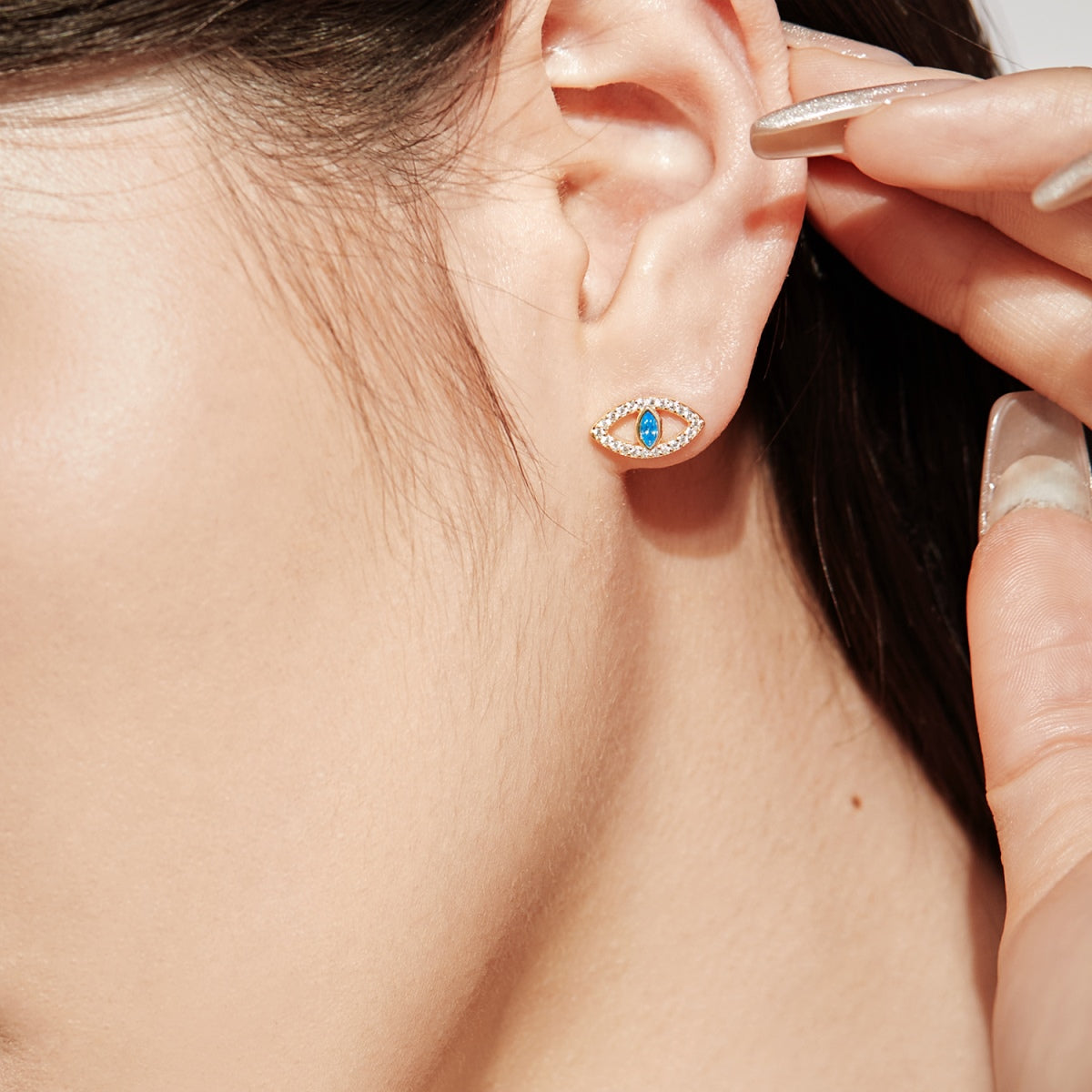 [Revel Jewelry]Blue Devil Eyes Hollow Stud Earrings